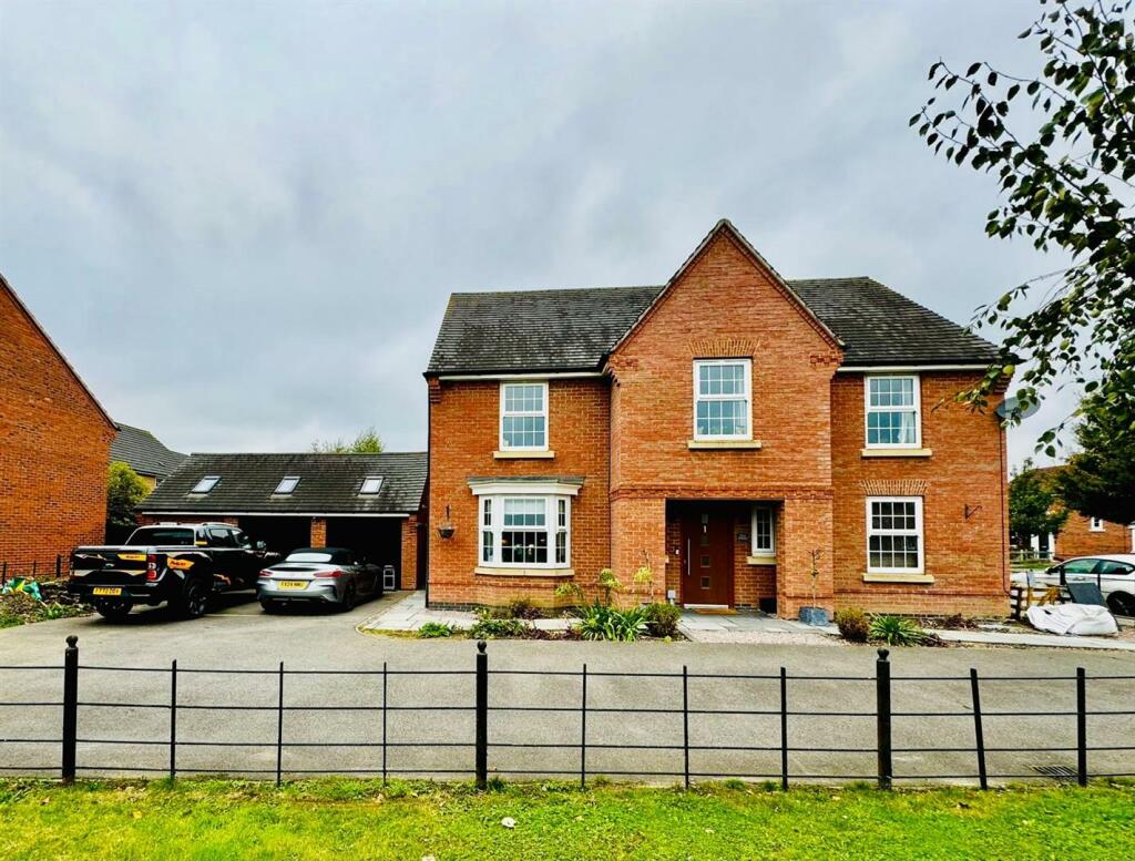 WhatsApp Image 2024-10-16 at 10.49.28.jpeg