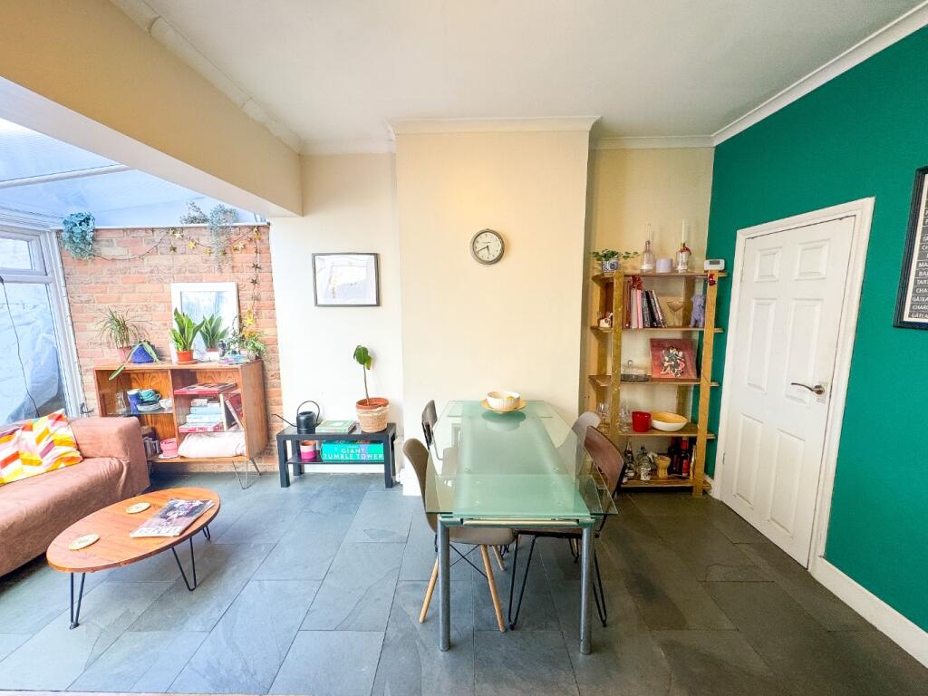 Sladedale Road, Plumstead, London, SE18 1PX