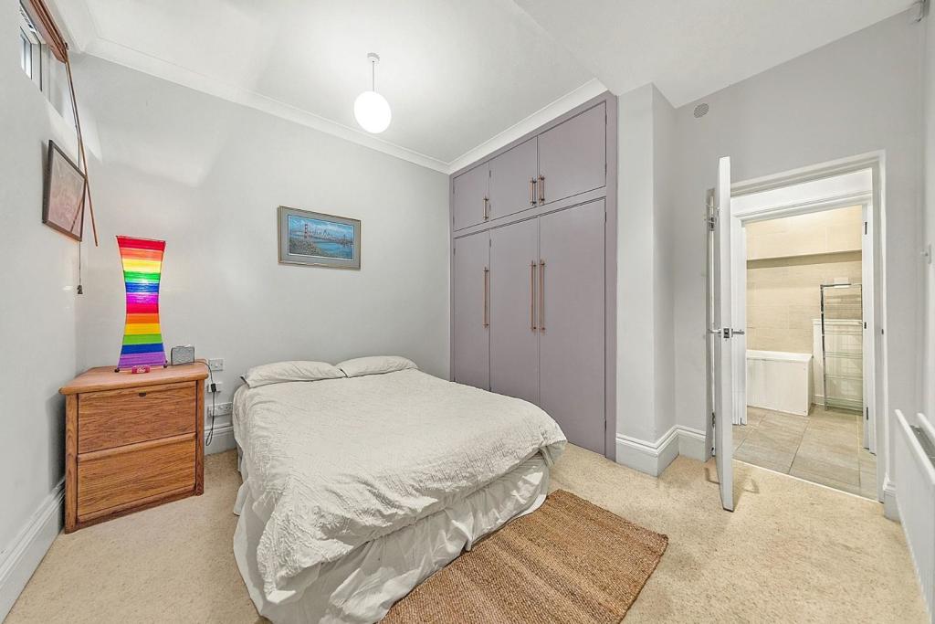Bedroom.jpg