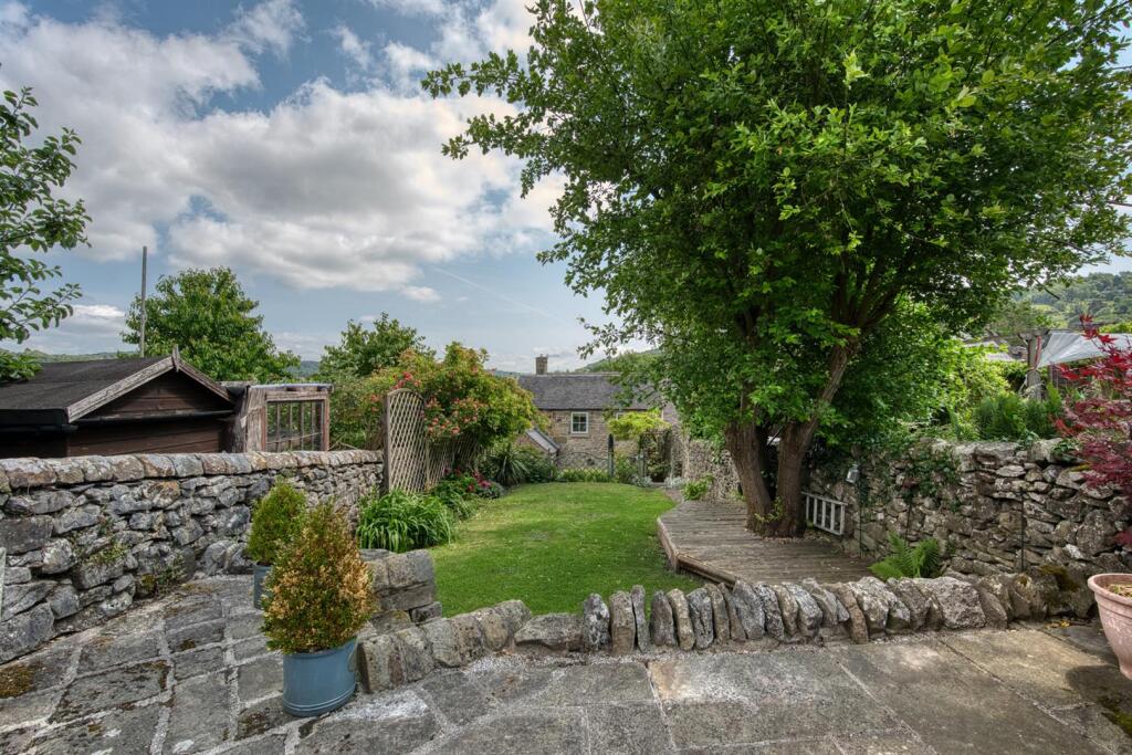 Rear of the home from upper tier.jpg