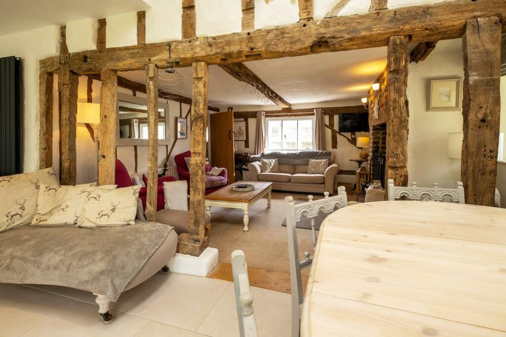 The Copper Coin-16.JPG