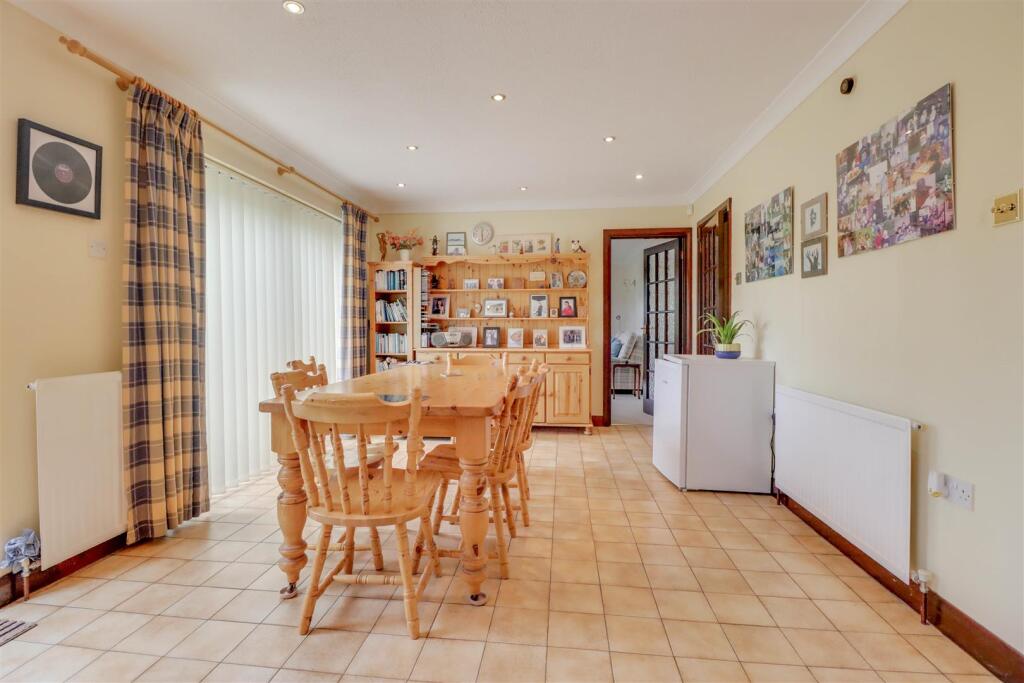 35 RIVERSIDE WALK WICKFORD-23.jpg