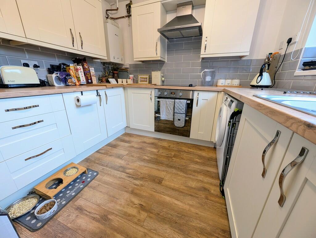 PXL_20241107_0939...