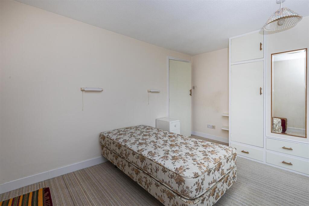 Bramleys Estate Agents - Flush House Lane - Holmfi