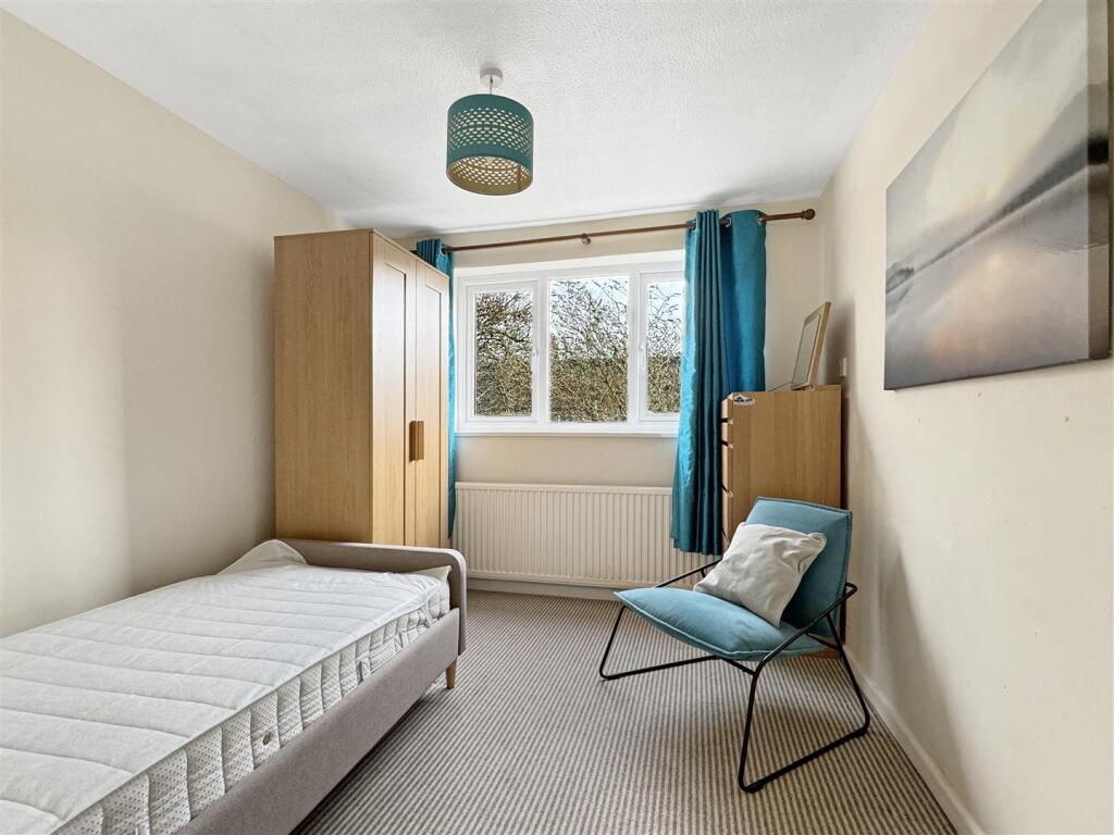 Bedroom 10.jpg