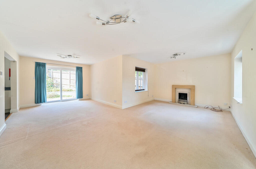 1328331-11-688228...