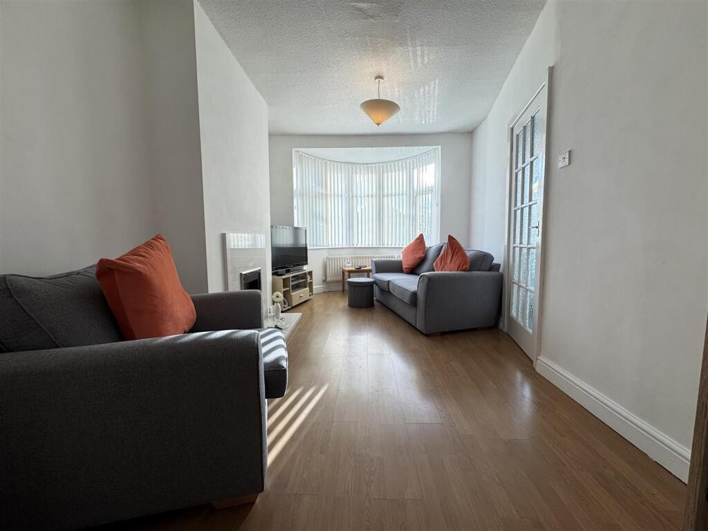 IMG_5006 (Large).JPG