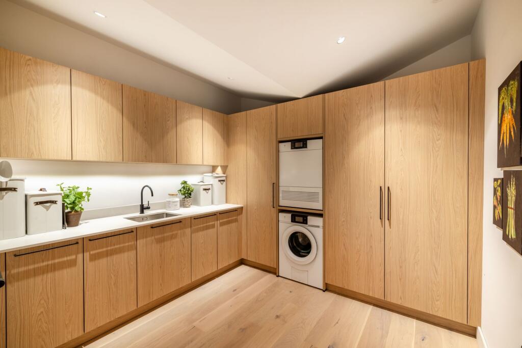 Large utility room