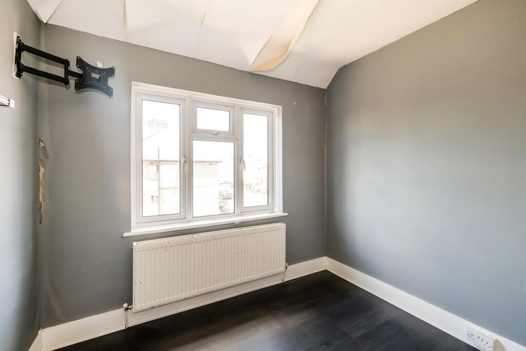 284 Hall Lane-5_web.jpg