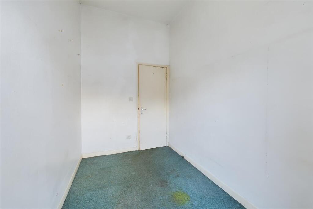 Flat 3, 6, Nelson Place West, Walcot, Bath, BA1 2T