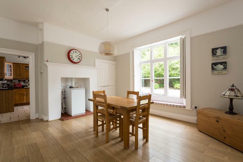 Breakfast Room