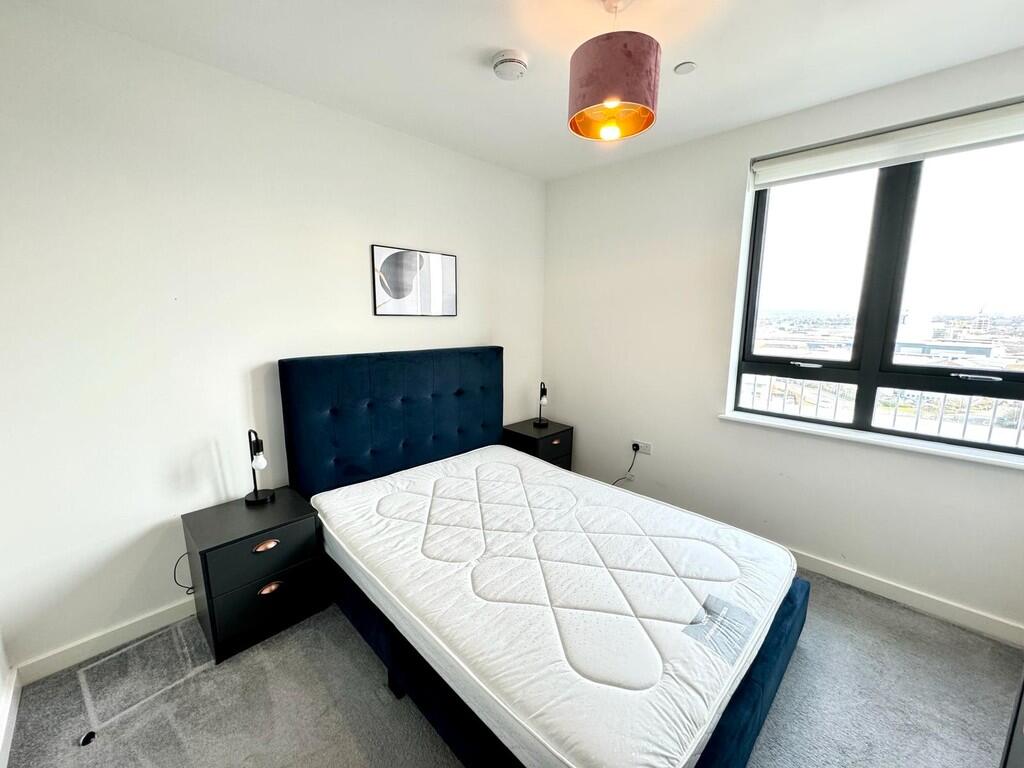 1d4c9aa1-d2e3-435...