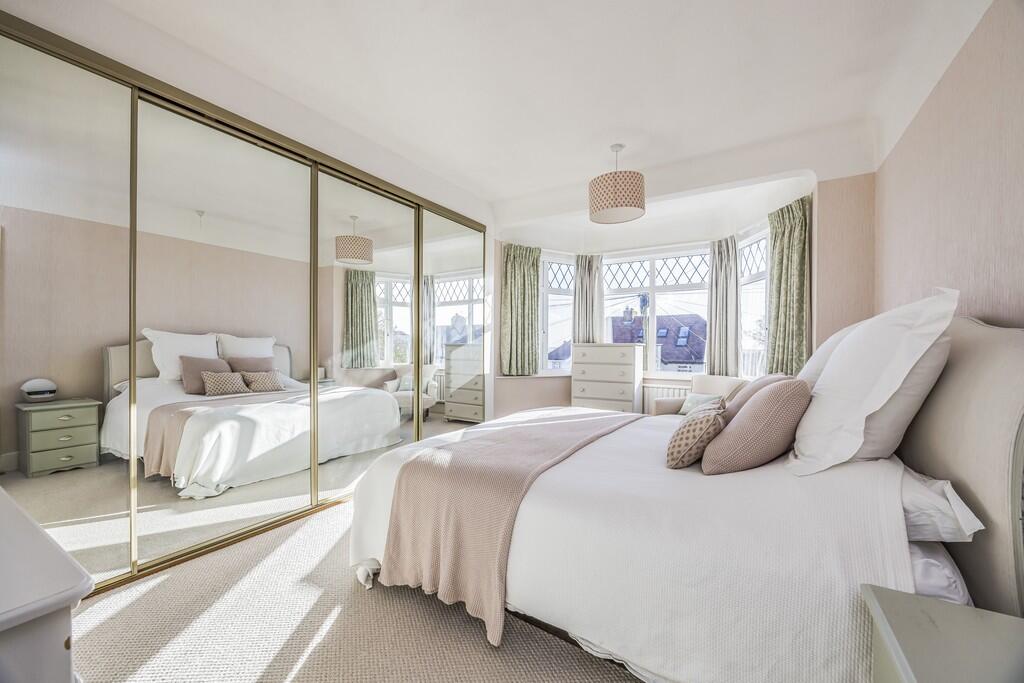 13 Grant Road, Fa...