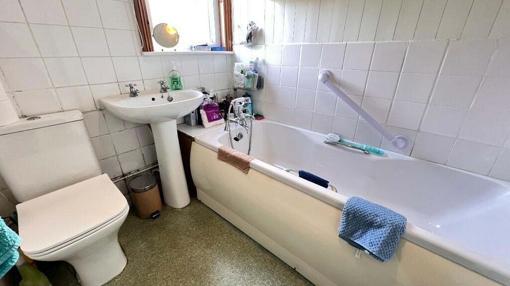 Bathroom/w.c.