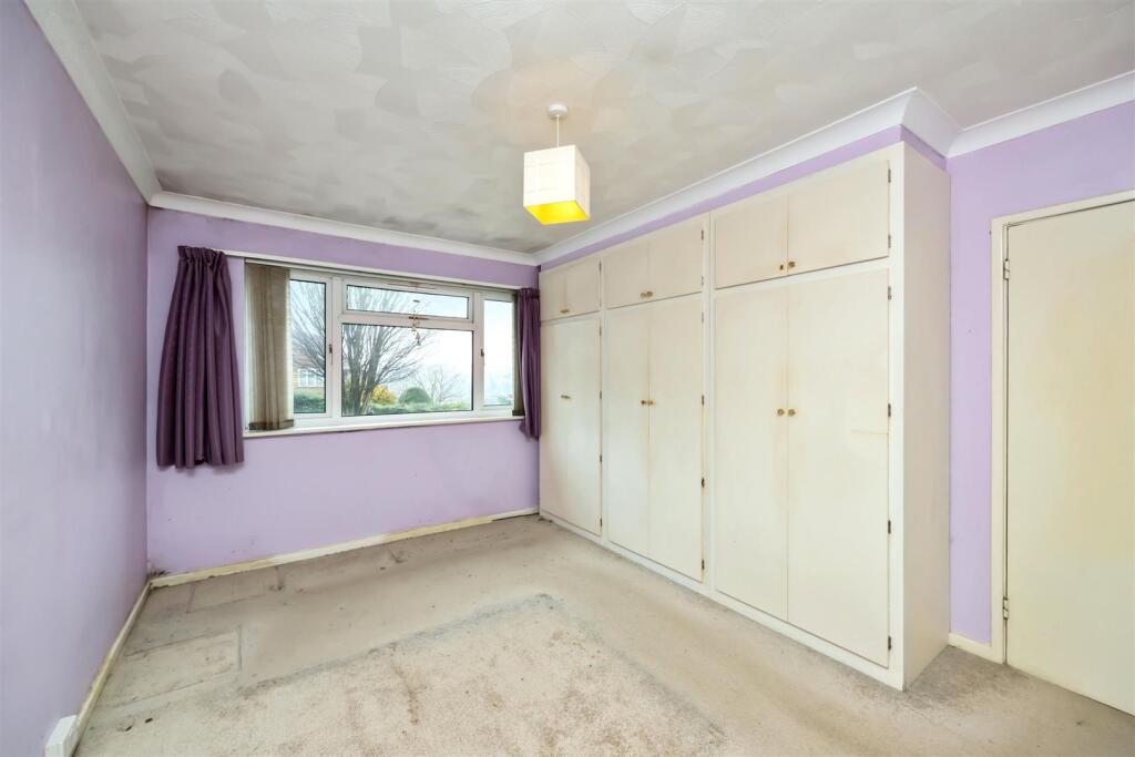 Braybon Avenue BEDROOM.jpeg