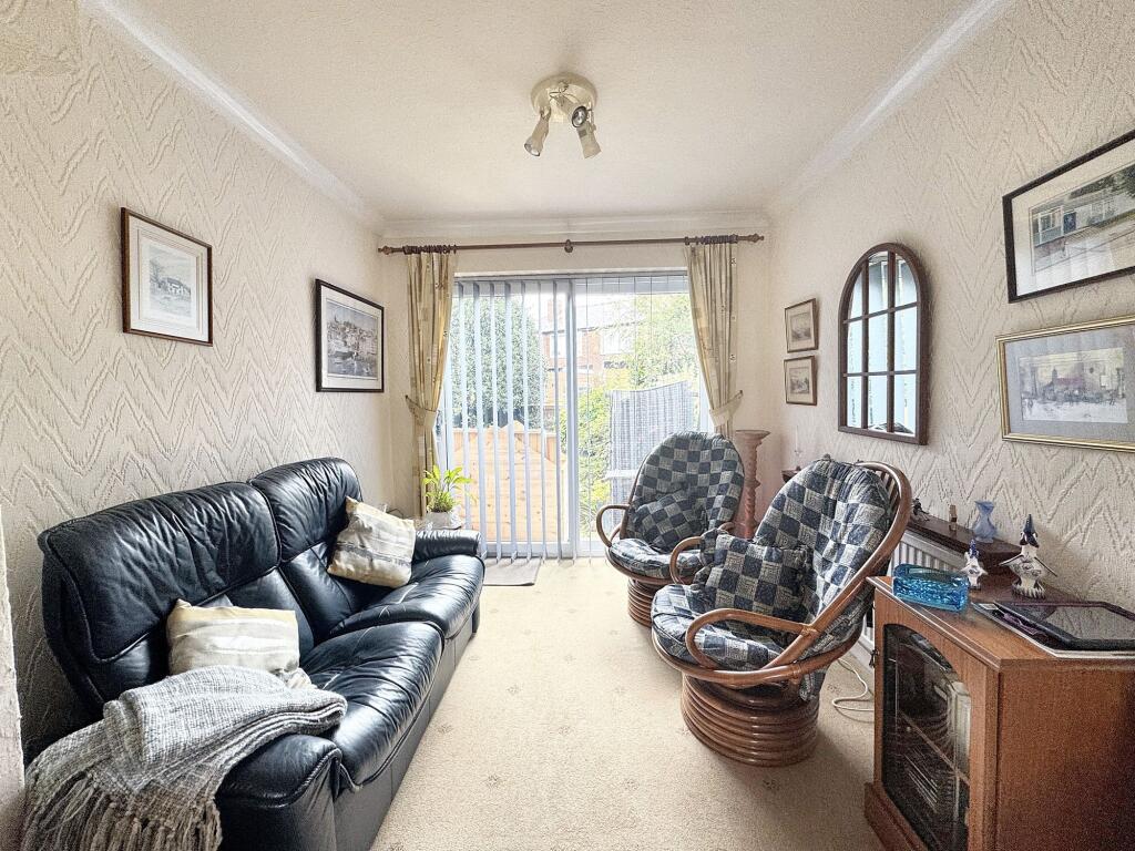Lounge/Sitting Room
