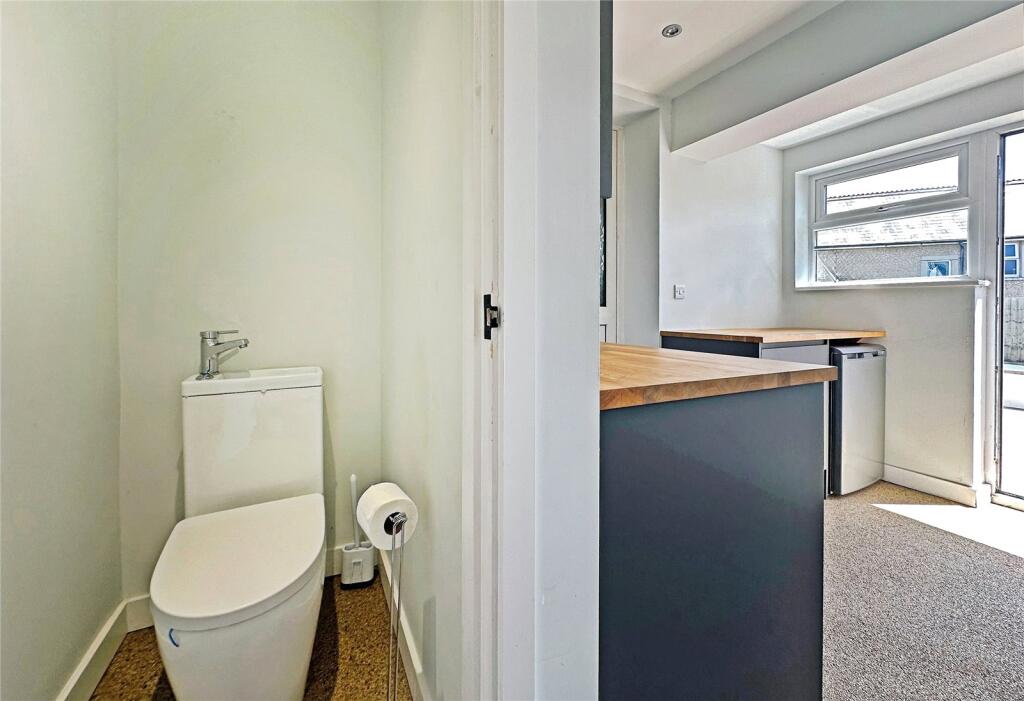 Gf Wc