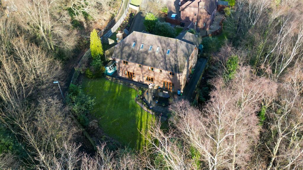 st-kitts-close-st-leonards-on-sea-tn377tb-drone (5