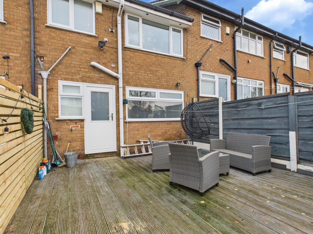 CAM03729G0-PR0191-STILL021