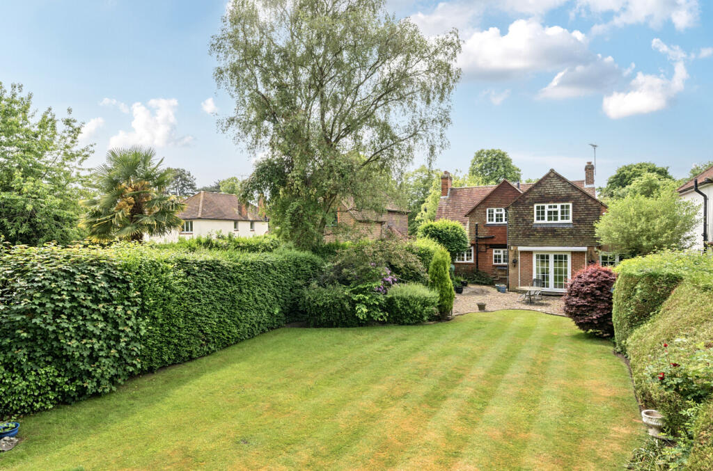 1296274-6-682dd37...