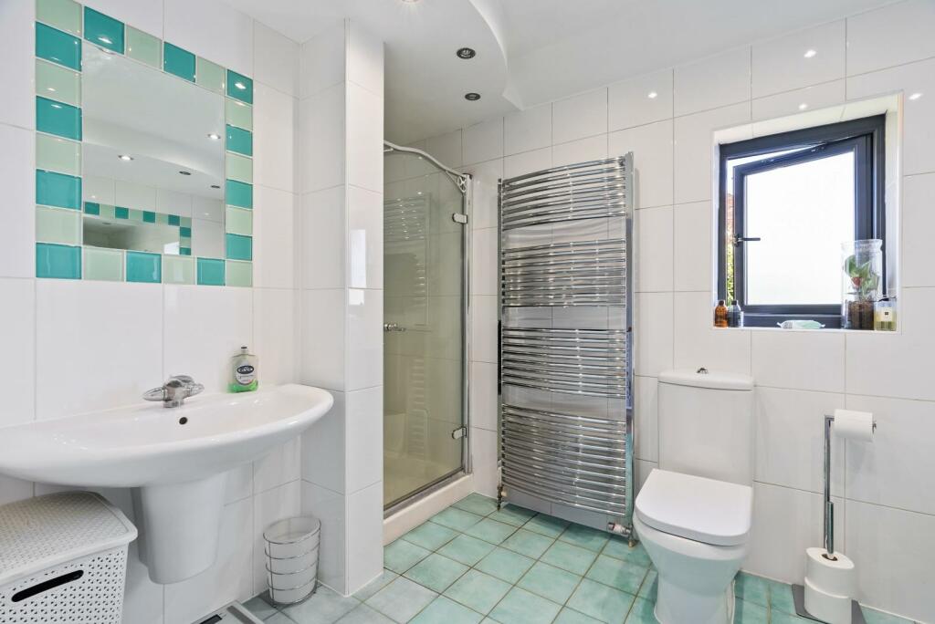 bathroom.jpeg