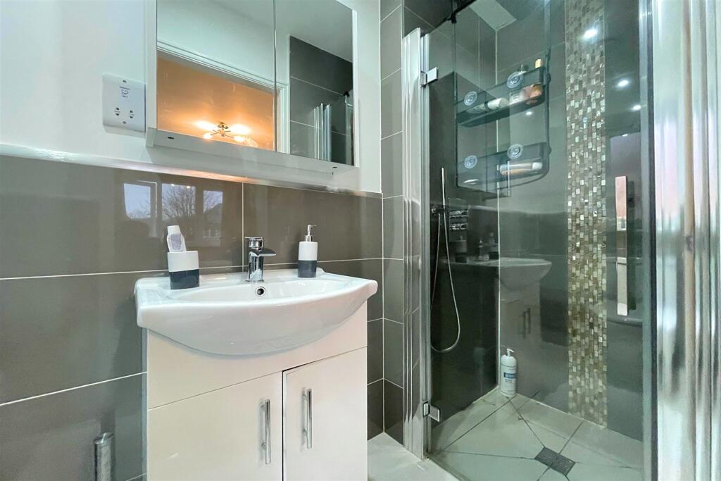 Ensuite