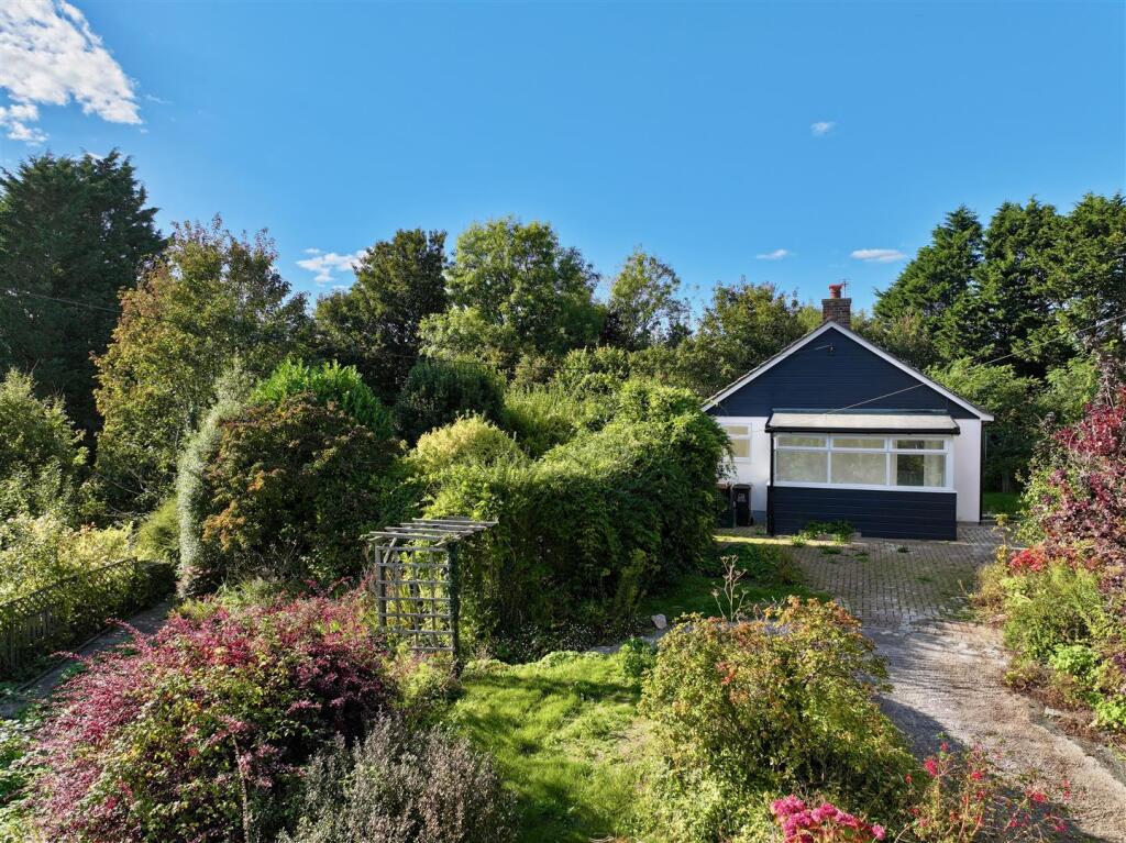 dji_fly_20250922_143316_0737_1758554916851_photo.j