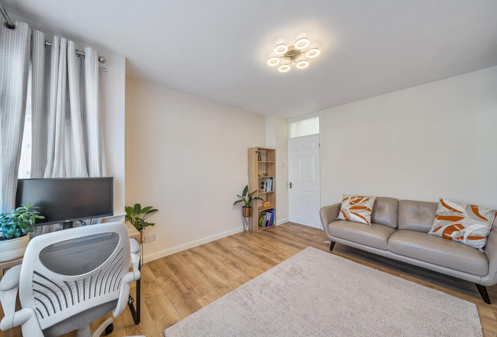 1381545-11-6915c5...