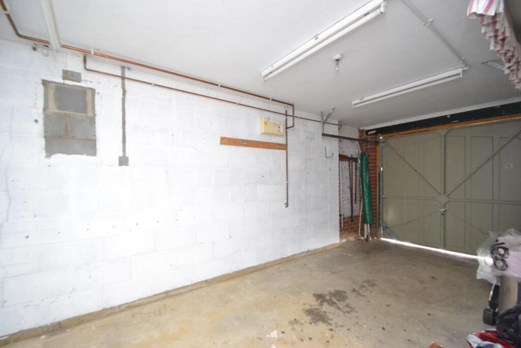 Garage.JPG