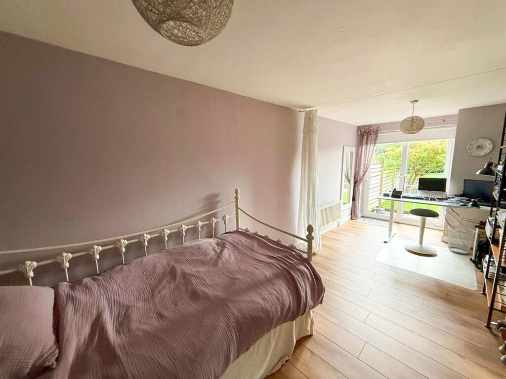 3 bed townhouse, Silsden 5