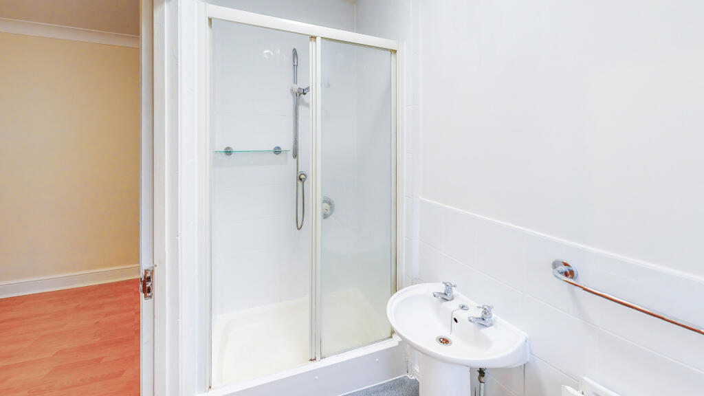 167-High-Street-Bathroom-Edit