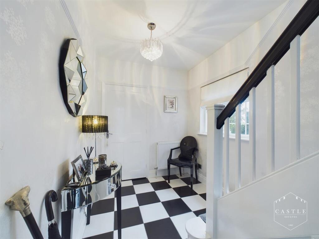SPACIOUS HALL