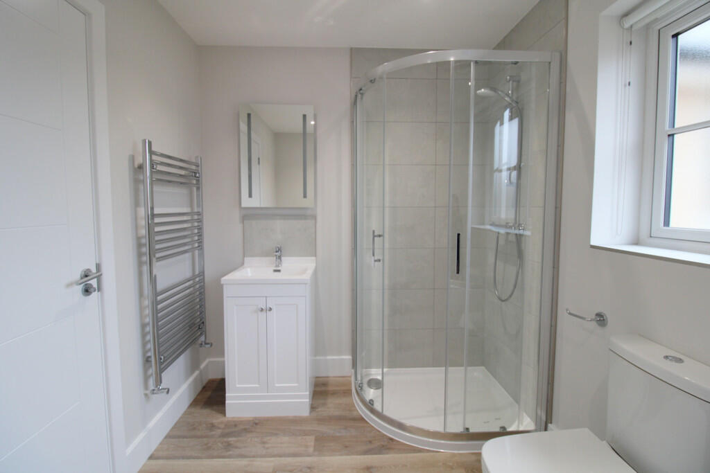 Main bathroom