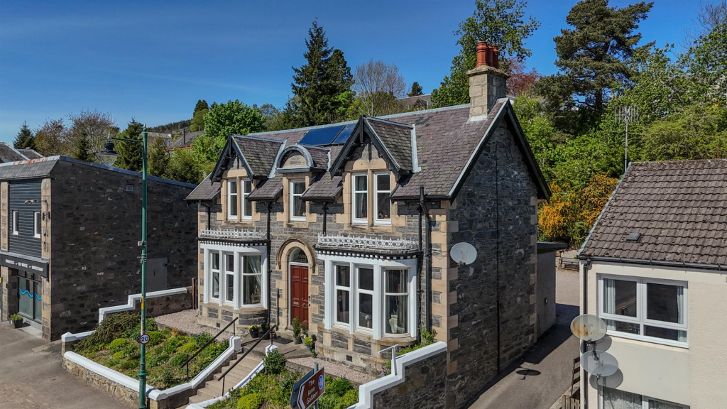 Dunmhor House-6-2.png