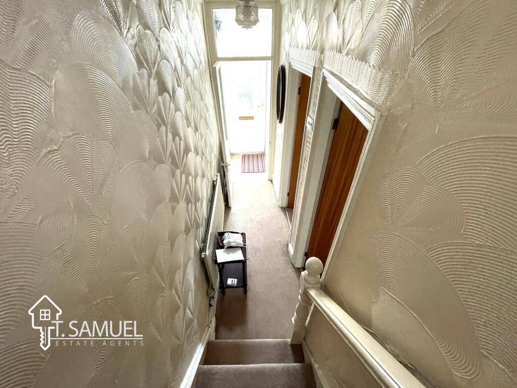 Hallway a.JPG