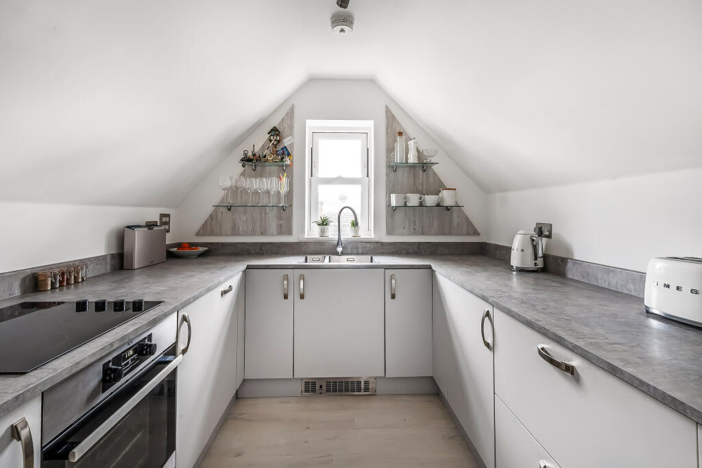 Flat-8-139-London-Road-2