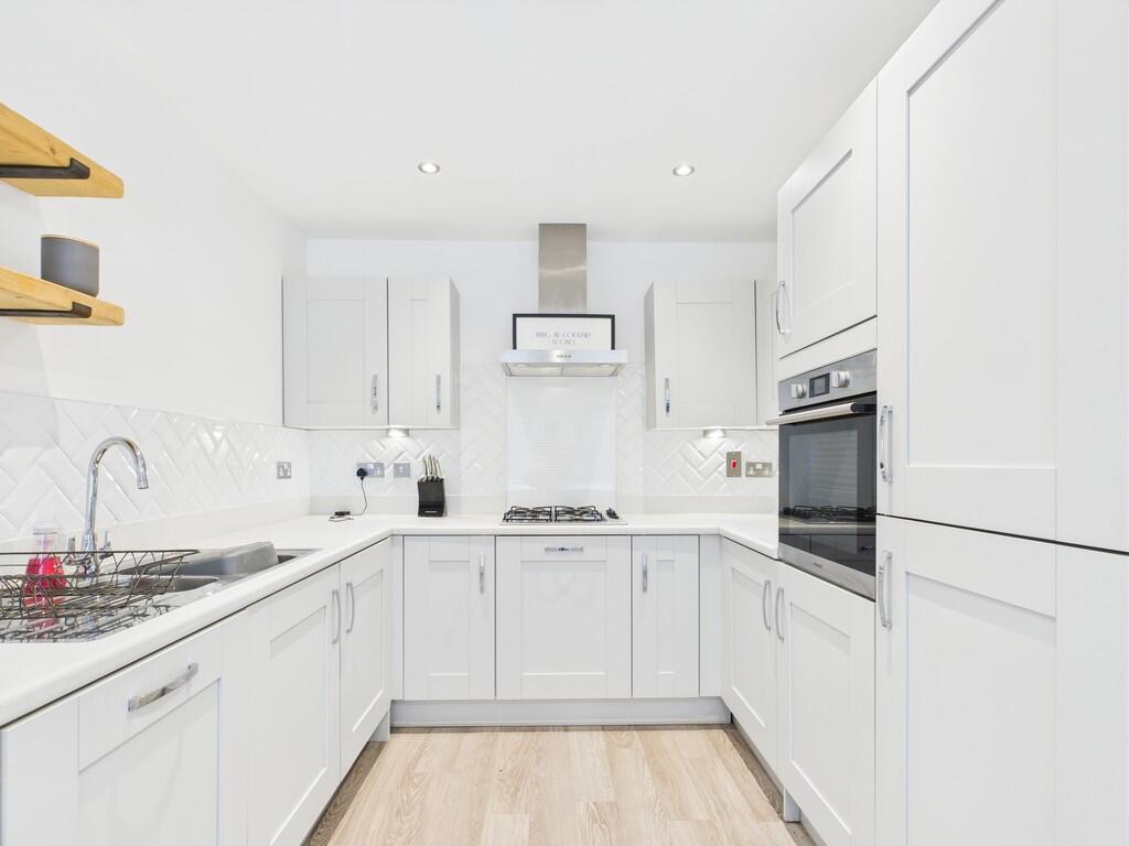 CAM03582G0-PR0094...