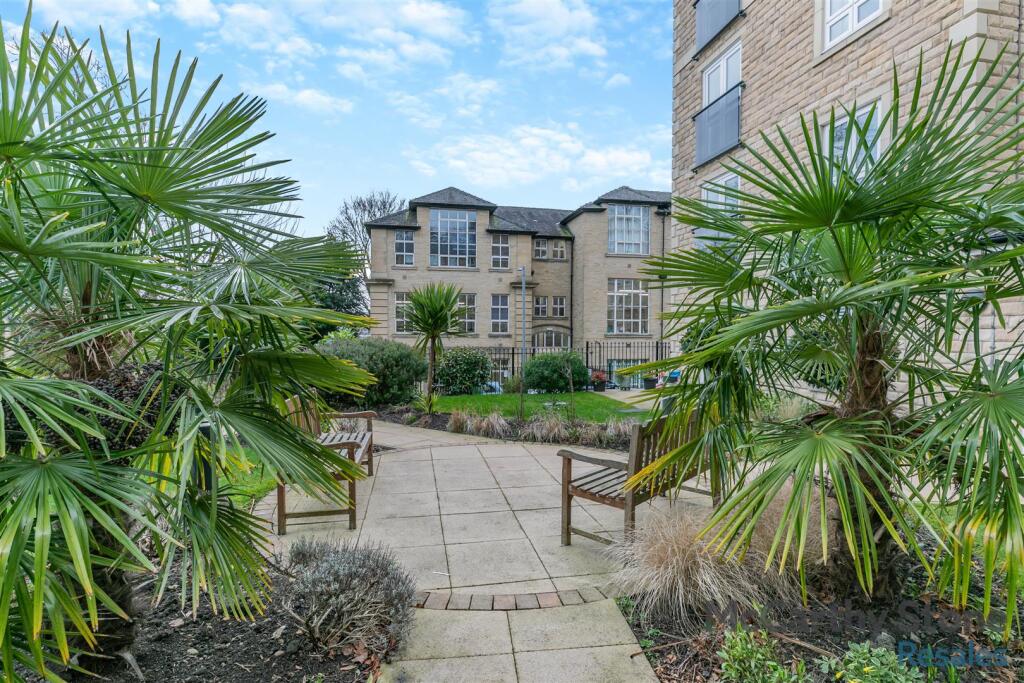 8637742-exterior02.jpg