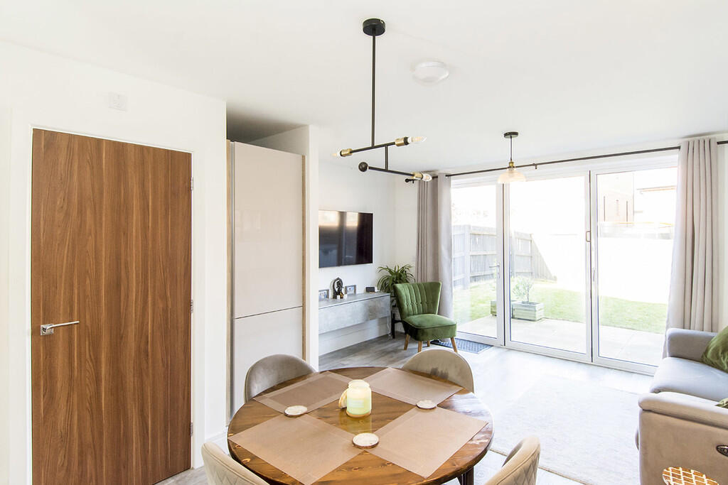 Kitchen/Diner/Lou...