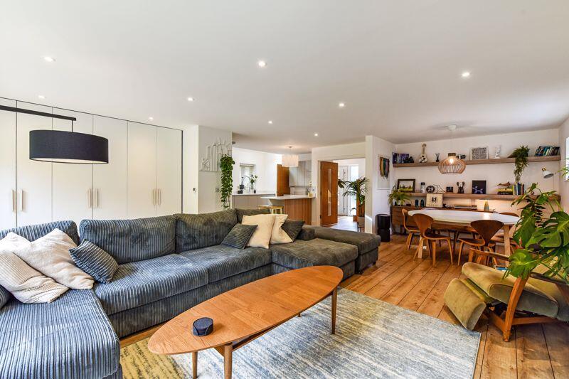 Open Plan Kitchen / Living / Dining R...