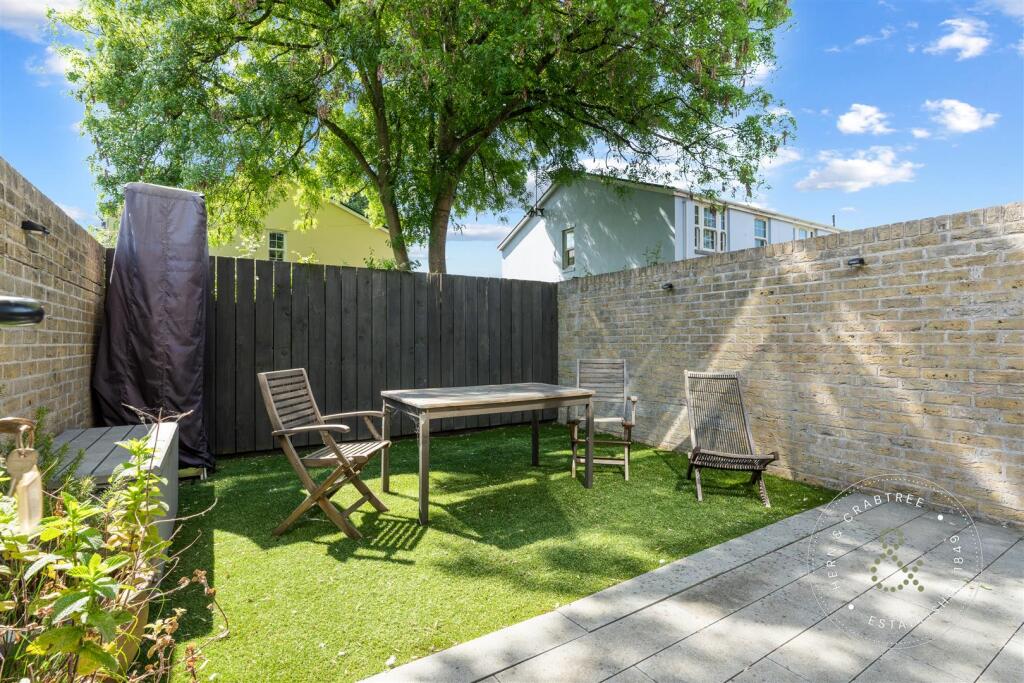 Conway Mews, Hern Crabtree (11).jpg