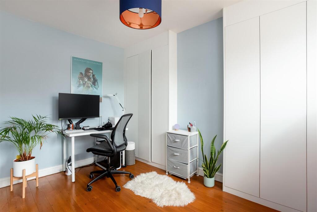 1 Glebe Place 1698-9.jpg