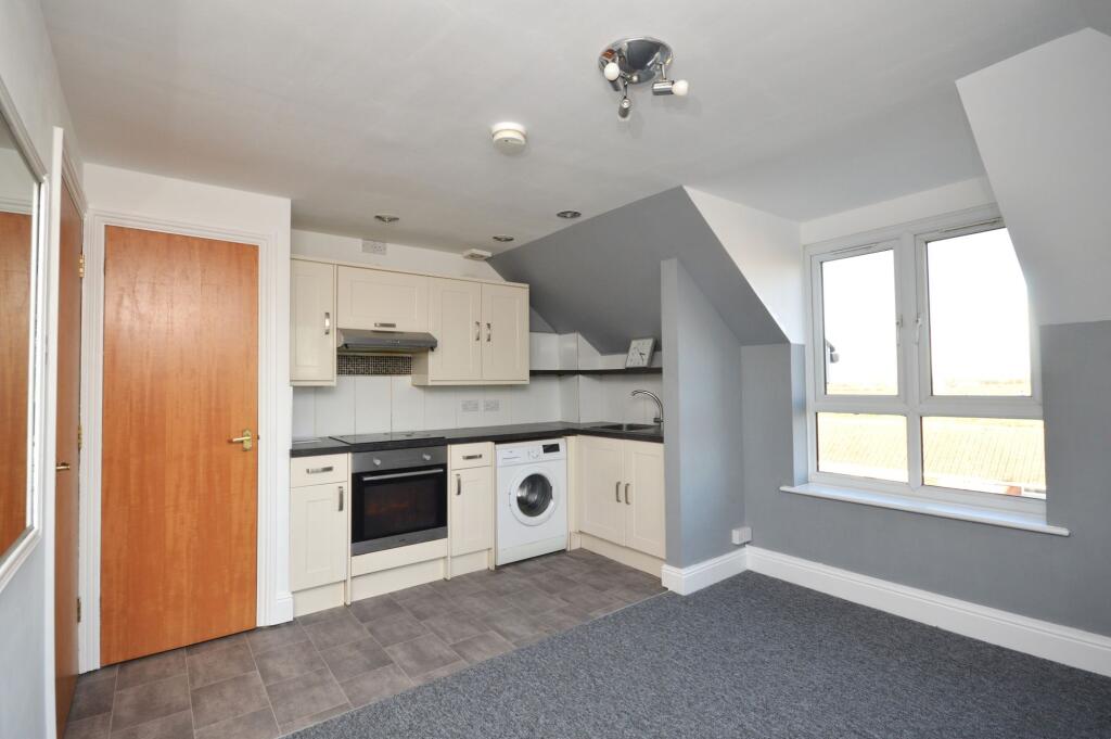 Lounge / Kitchen / Diner