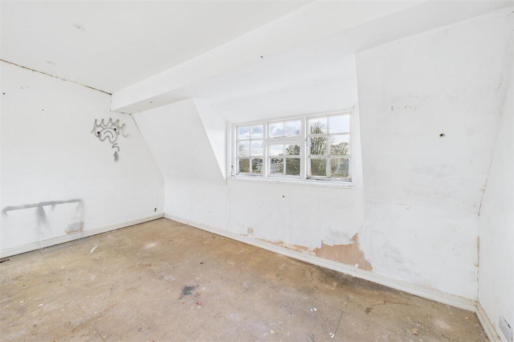 30 The Mall, Clifton Village, Bristol BS8 4DS | Fr