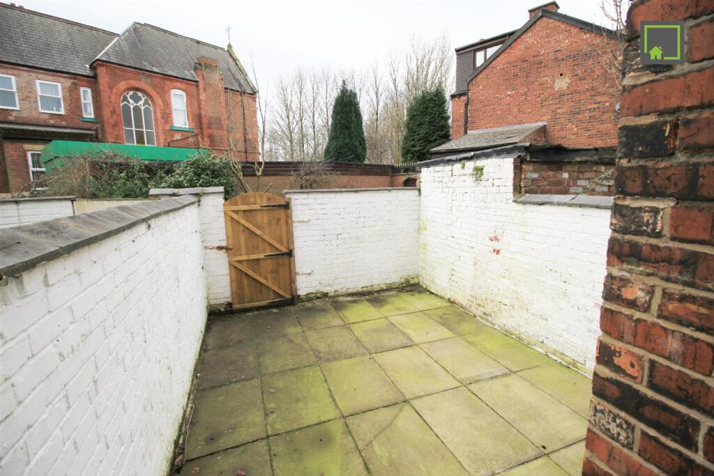 Rear yard.jpg