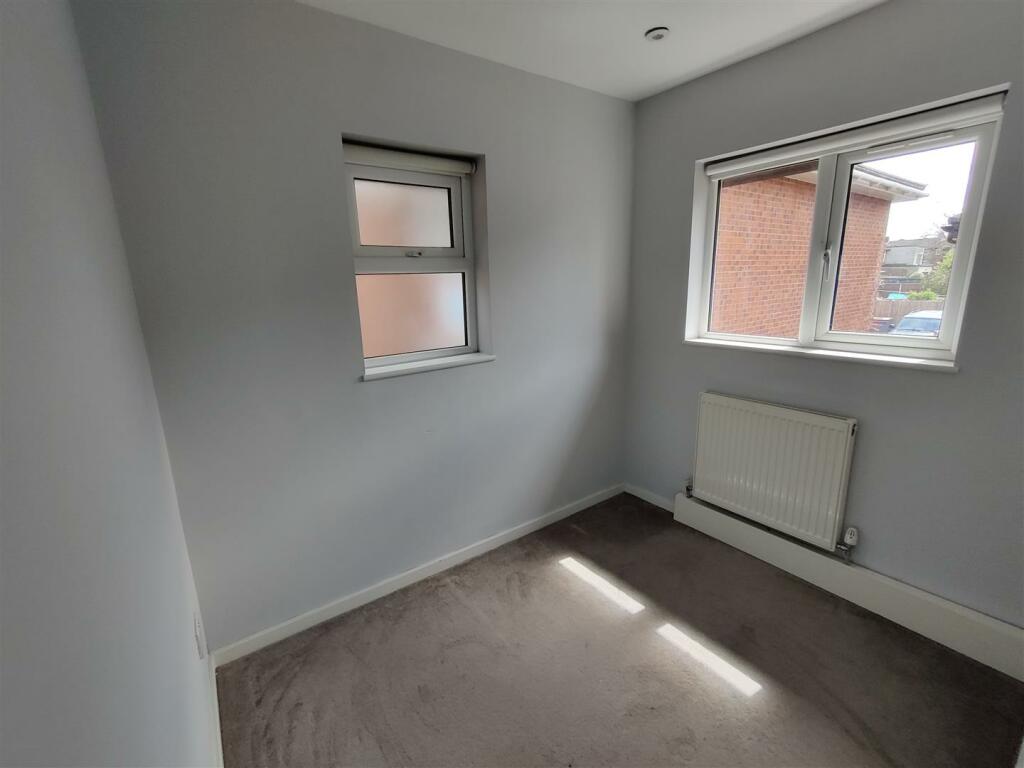 Flat 2, 179 Buttcourt Bedroom Small.jpg