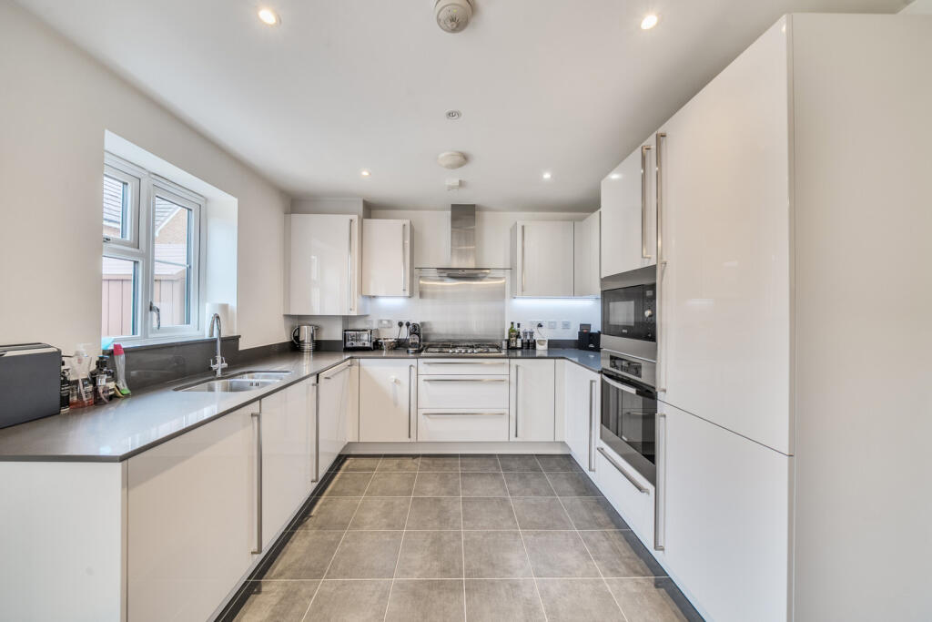 1353253-1-68cbff4...