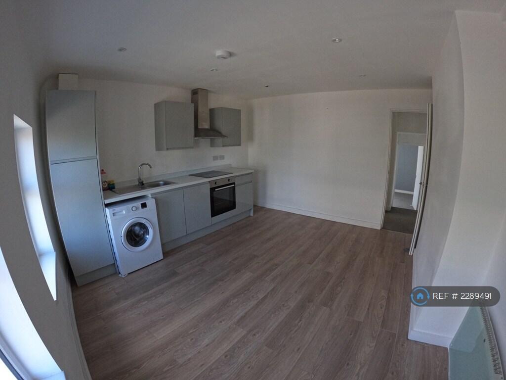 Kitchen / Living Room