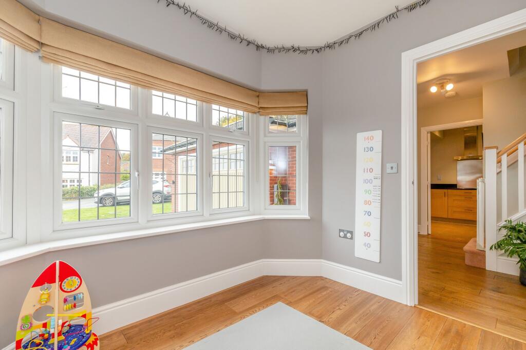 Living room /  Playroom