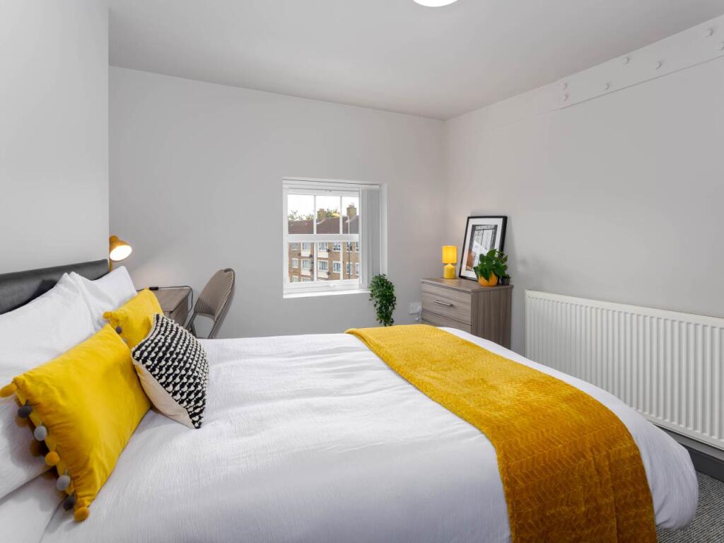 bedrooms (7)